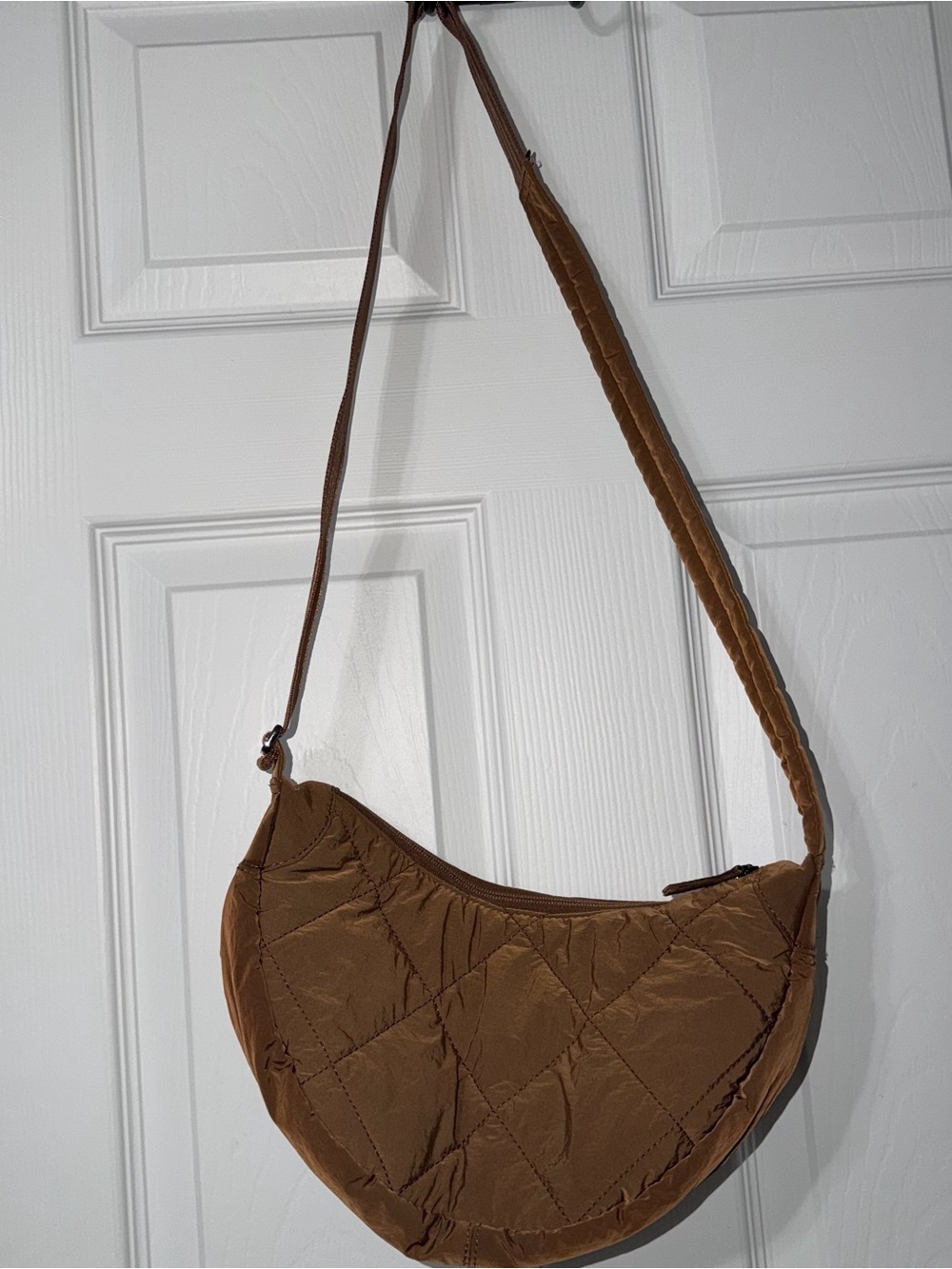 Athleta All About Quilted Crossbody Bag Walnut Quilt - Picture 3 of 5